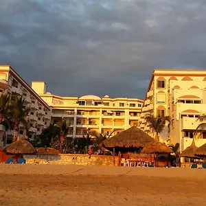 Maz4you Beachfront Mazatlán