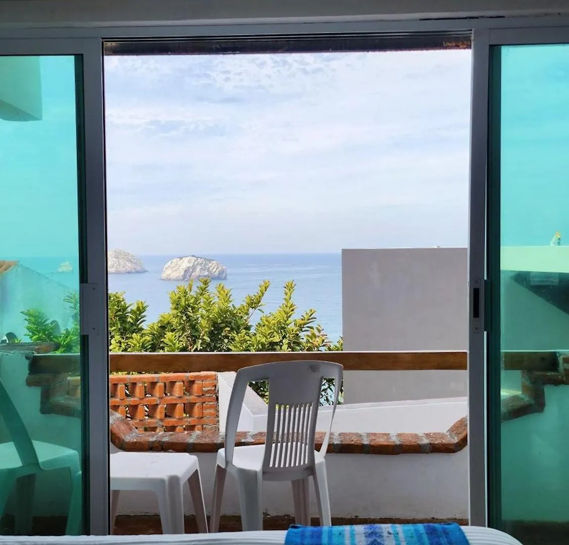 Hill House Mazatlan - Bed & Breakfast